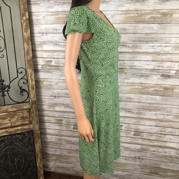Ann Taylor Loft size 4 green & white v neck dress - Picture 9 of 12